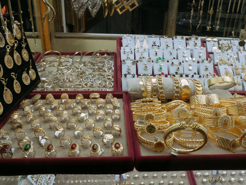verkoop gouden sieraden